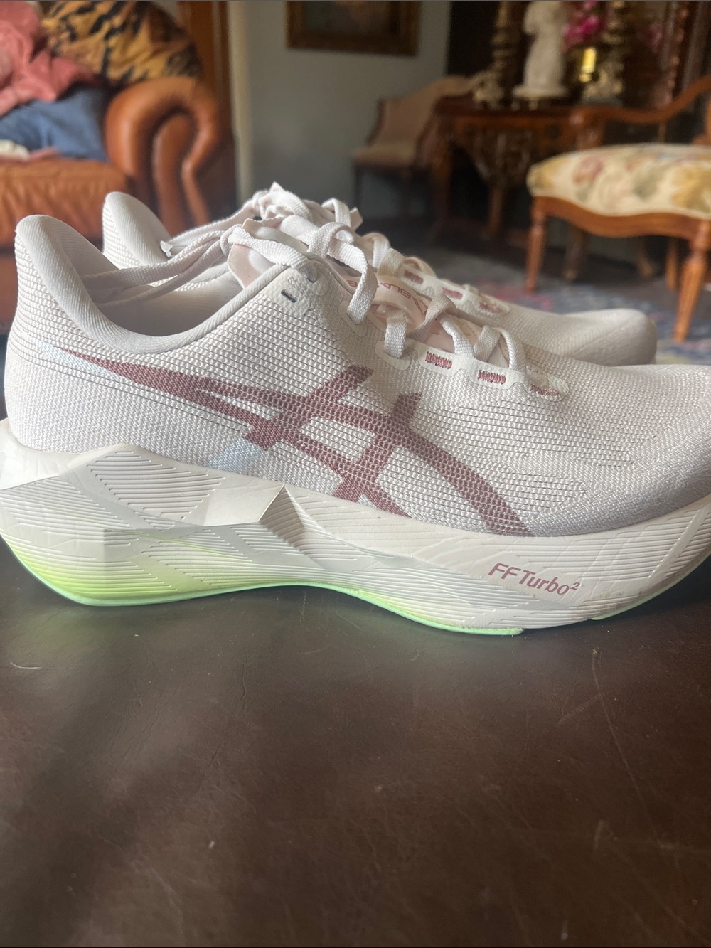 ASICS - Picture 2 of 6